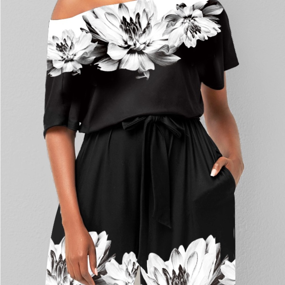 Shorts and top, blouse Brand new black & white off shoulder double pocket  XXL